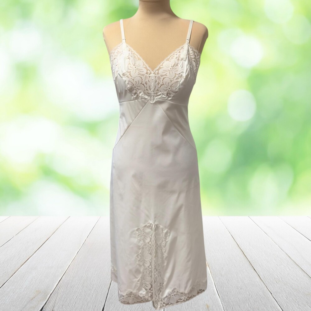 Vintage 70s VANITY FAIR Full Slip Lace Floral Lingerie Bridal Pinup White Sz 36